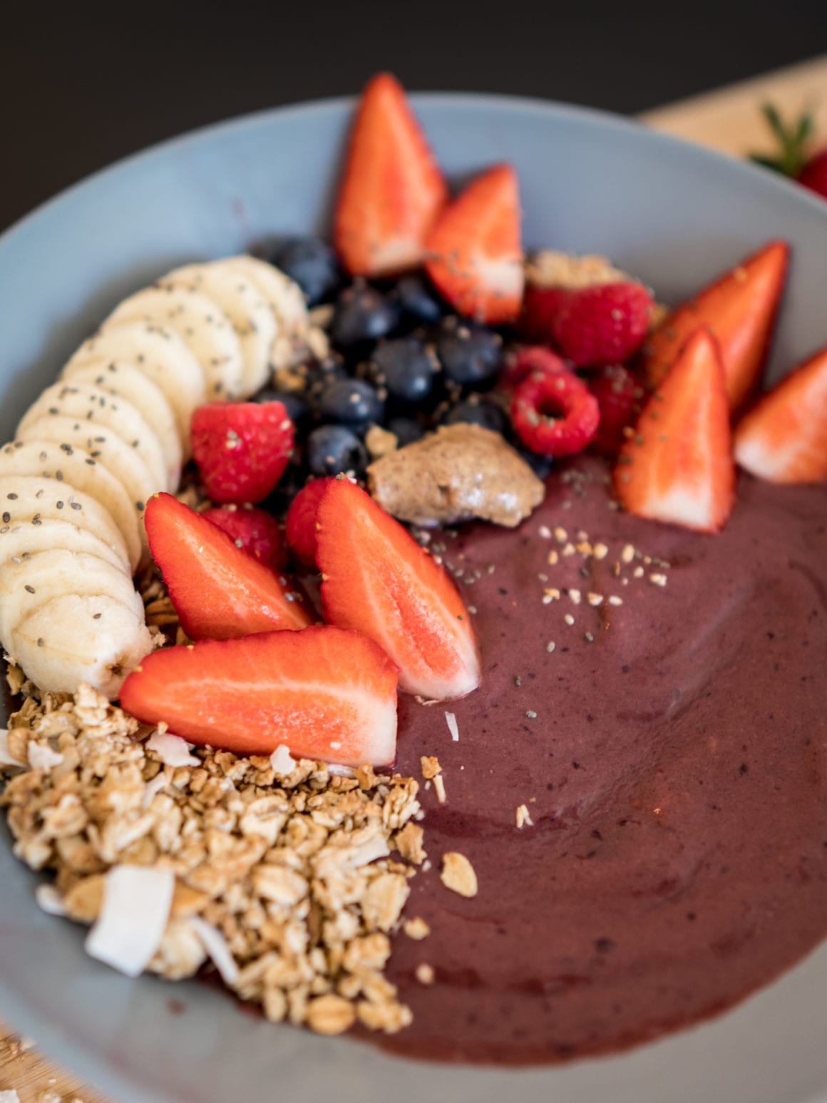 thick dairy free açaí bowl recipe
